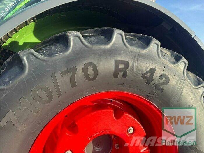 Fendt 828 Vario S4 Traktori