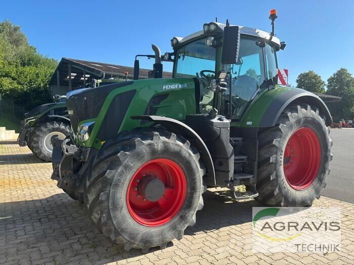 Fendt 828 VARIO S4 Traktori