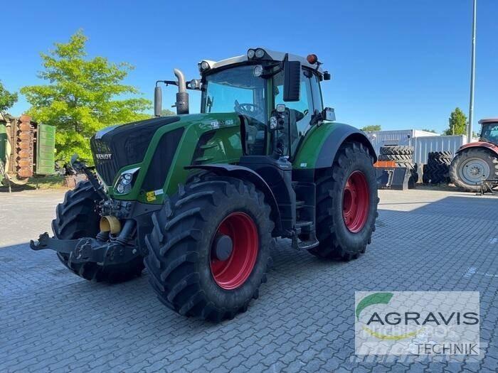 Fendt 828 VARIO S4 Traktori