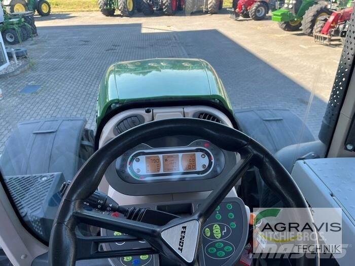 Fendt 828 VARIO S4 Traktori