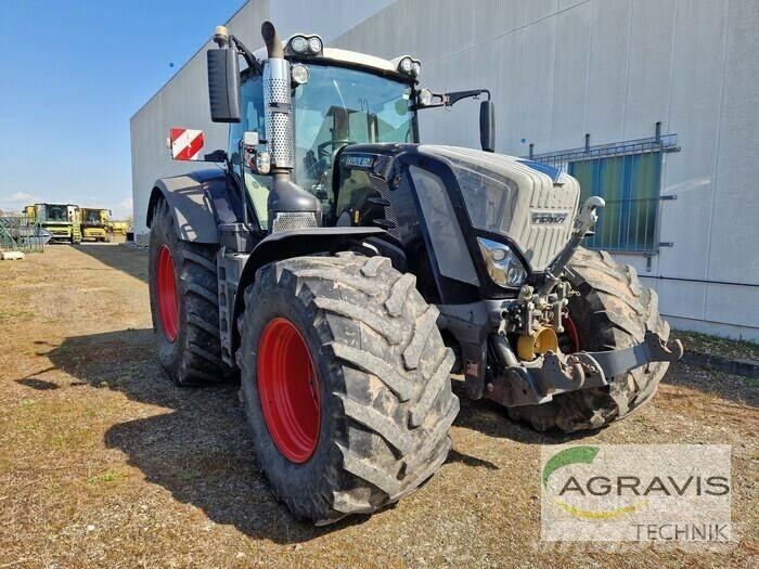 Fendt 828 VARIO S4 Traktori