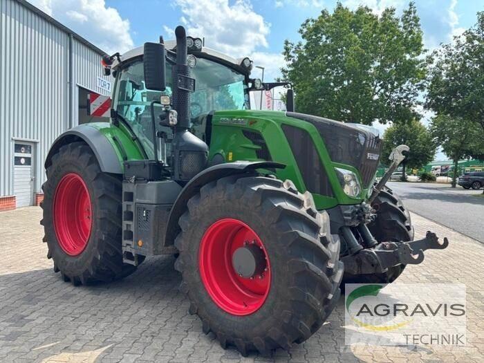 Fendt 828 VARIO S4 Traktori