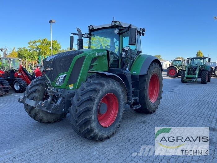 Fendt 828 VARIO S4 Traktori