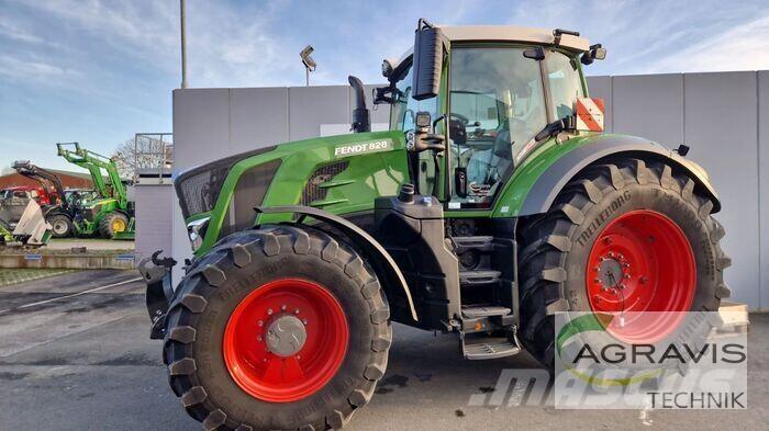 Fendt 828 VARIO S4 Traktori