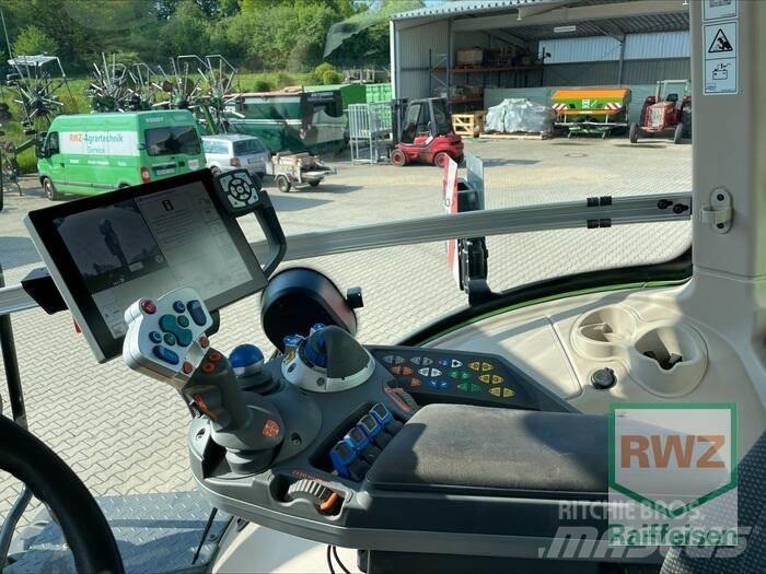 Fendt 933 Vario Traktori