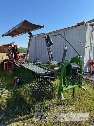 Fendt FORMER 426 DN Okretači i sakupljači sijena