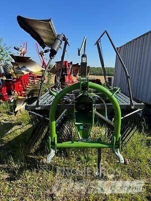 Fendt FORMER 426 DN Okretači i sakupljači sijena