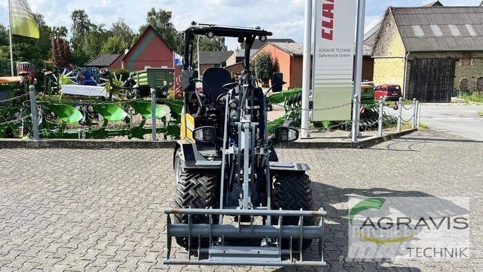 GiANT G2200E Utovarivači na kotačima
