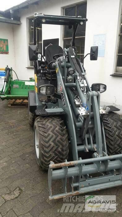 GiANT G2200E-3 Utovarivači na kotačima