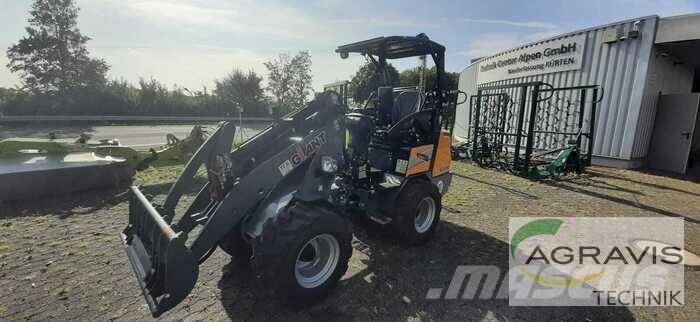 GiANT G2300 HD Utovarivači na kotačima