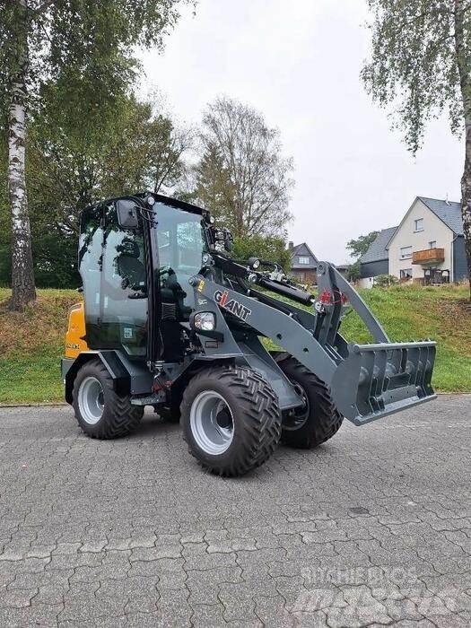 GiANT G2300 HD Utovarivači na kotačima