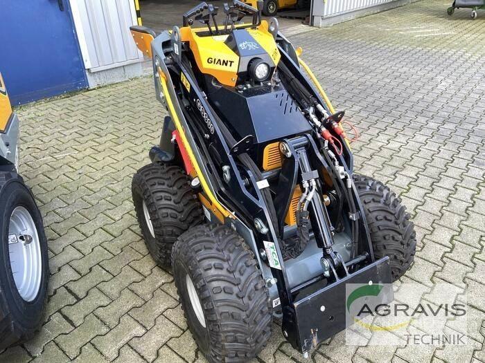 GiANT GS900 Utovarivači na kotačima