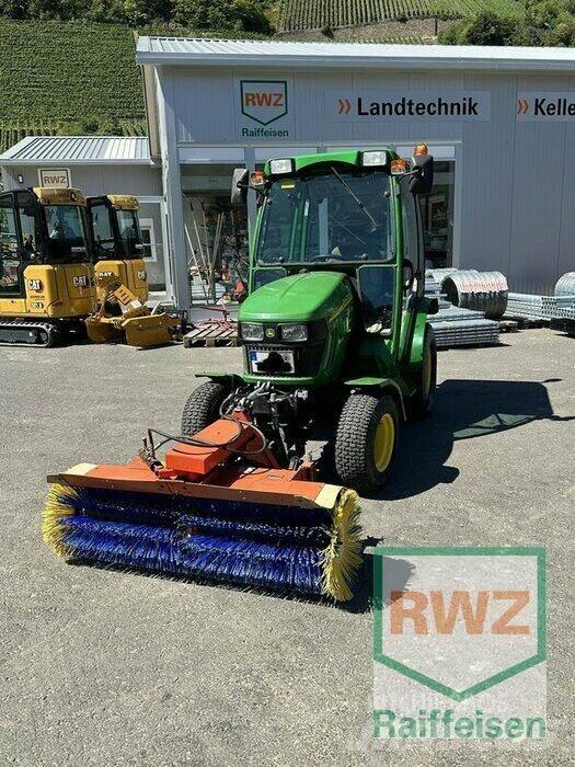John Deere 2320 Kompaktni (mali) traktori