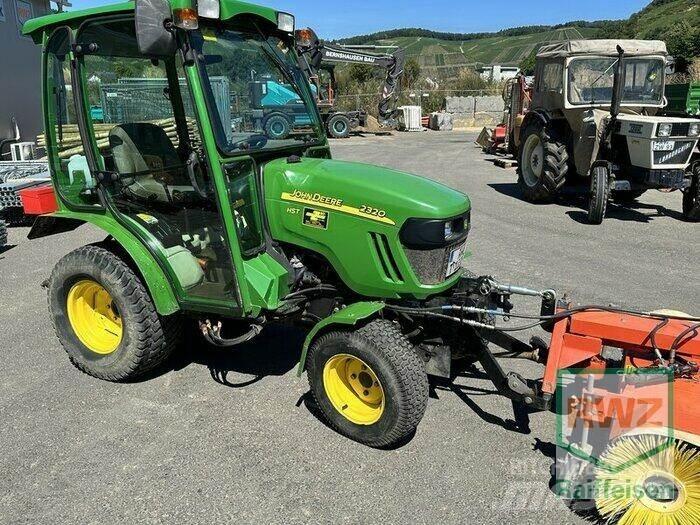 John Deere 2320 Kompaktni (mali) traktori