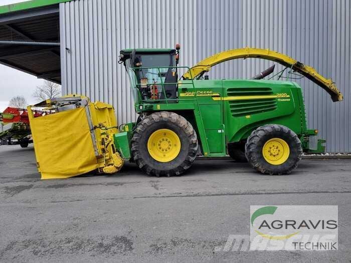 John Deere 7400 Strojevi za krmu na vlastiti pogon