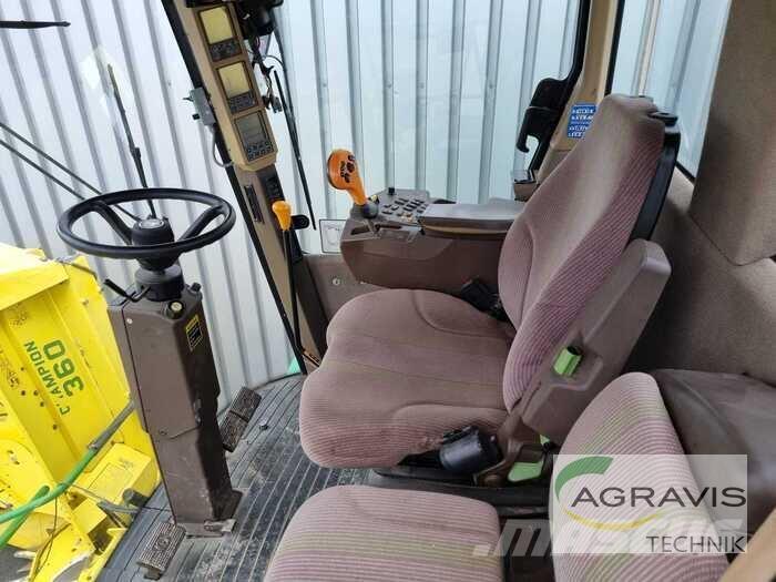 John Deere 7400 Strojevi za krmu na vlastiti pogon