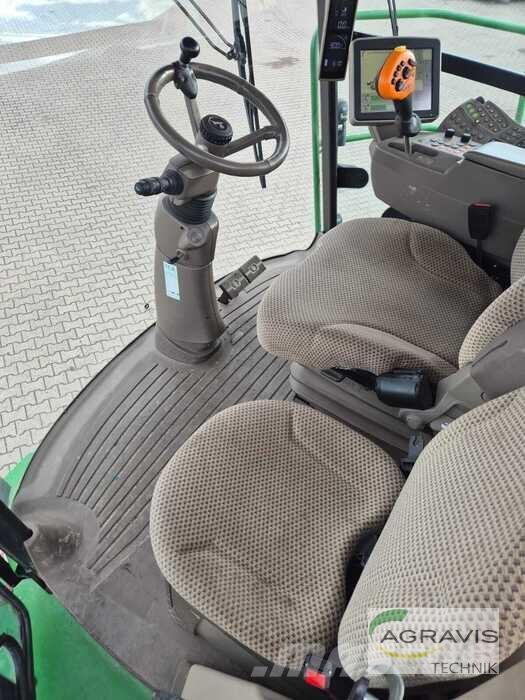 John Deere 8600 I Strojevi za krmu na vlastiti pogon