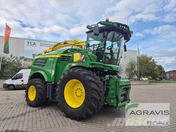 John Deere 8600 I Strojevi za krmu na vlastiti pogon