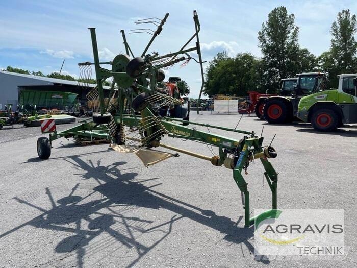 Krone SWADRO 810 Okretači i sakupljači sijena