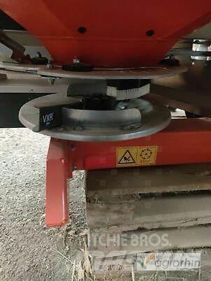 Kuhn Axis 20.2 M-EMC-W Rasipači mineralnog  gnojiva