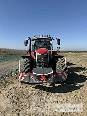 Massey Ferguson 7S210 Traktori