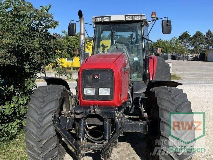 Massey Ferguson 8250-4 Traktori