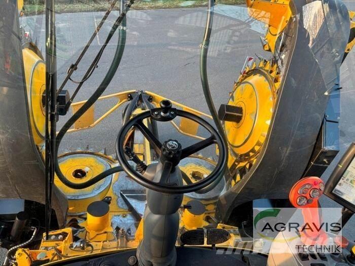 New Holland FR 700 Strojevi za krmu na vlastiti pogon