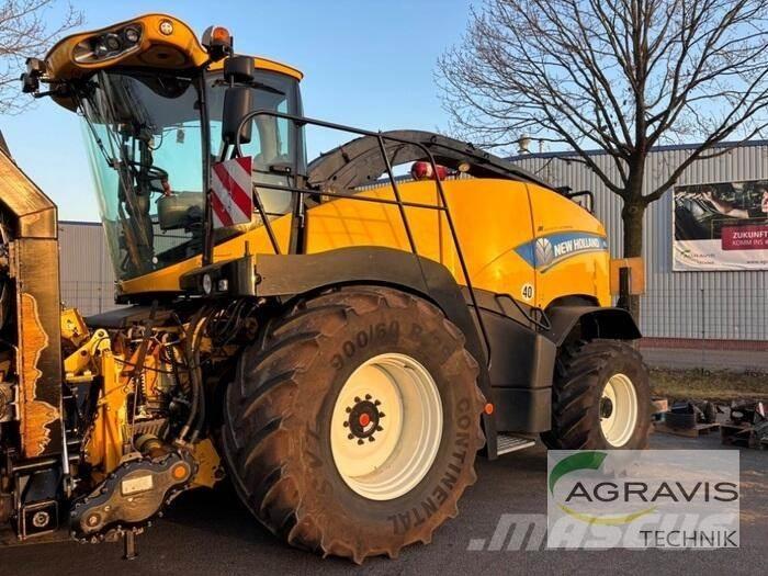 New Holland FR 700 Strojevi za krmu na vlastiti pogon