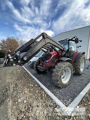Valtra A115H4 Traktori