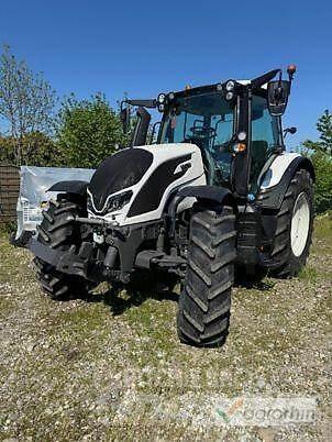 Valtra N155 DIRECT Traktori