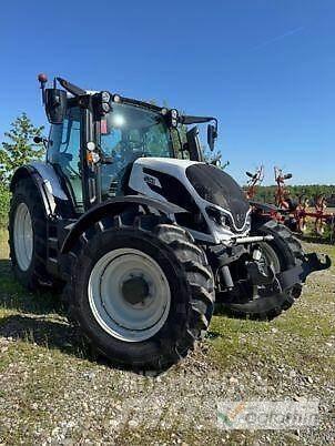 Valtra N155 DIRECT Traktori