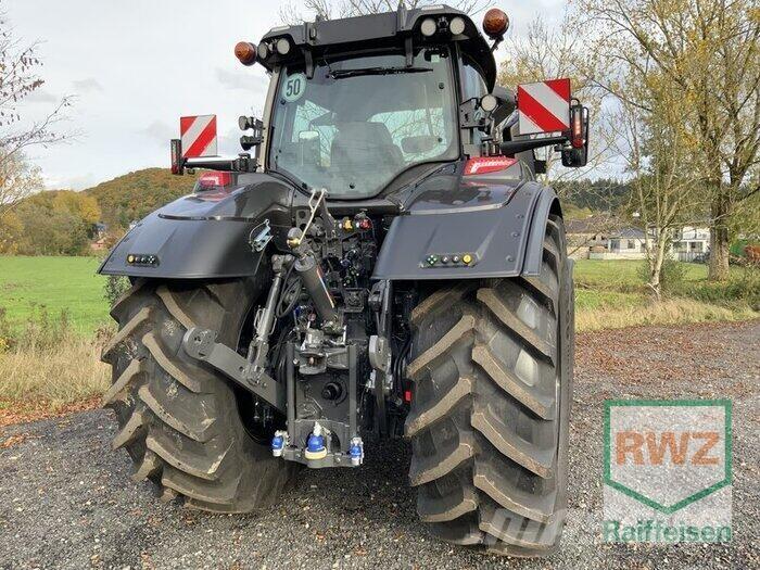 Valtra Q305 Traktori