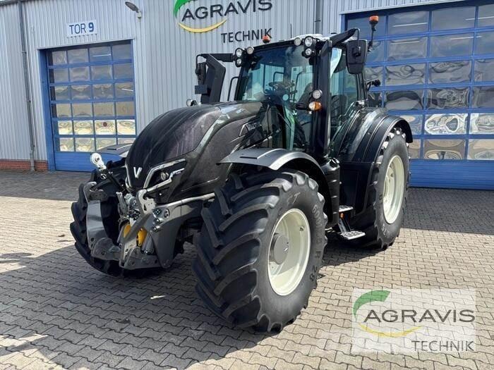Valtra T 235 D 2A1 Traktori