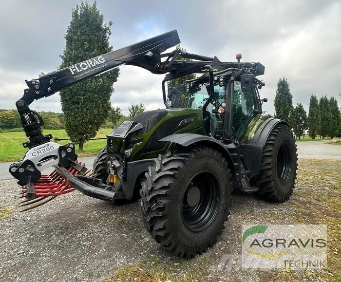 Valtra T 235 D 2A1 Traktori