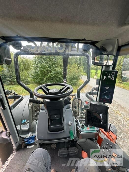 Valtra T 235 D 2A1 Traktori