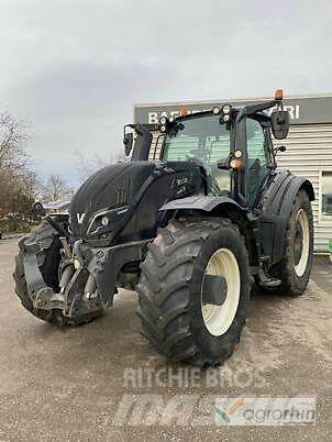Valtra T254V Traktori