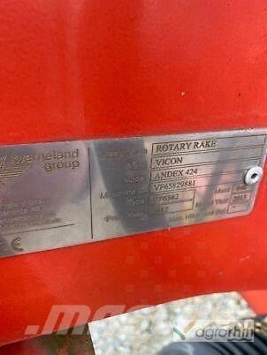 Vicon ANDEX 424 Okretači i sakupljači sijena