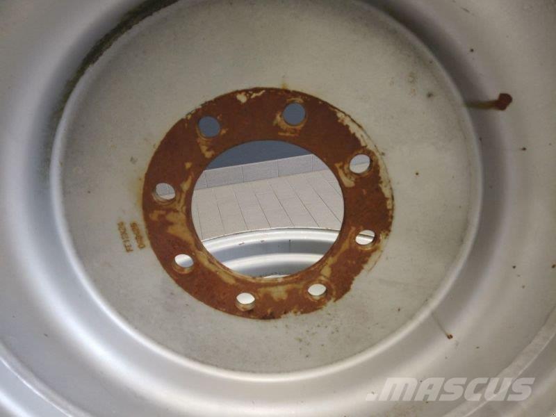  12X24 8/150 Traktori