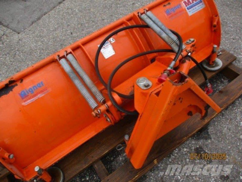  Aigner UKS 150 Sniježne daske i  plugovi
