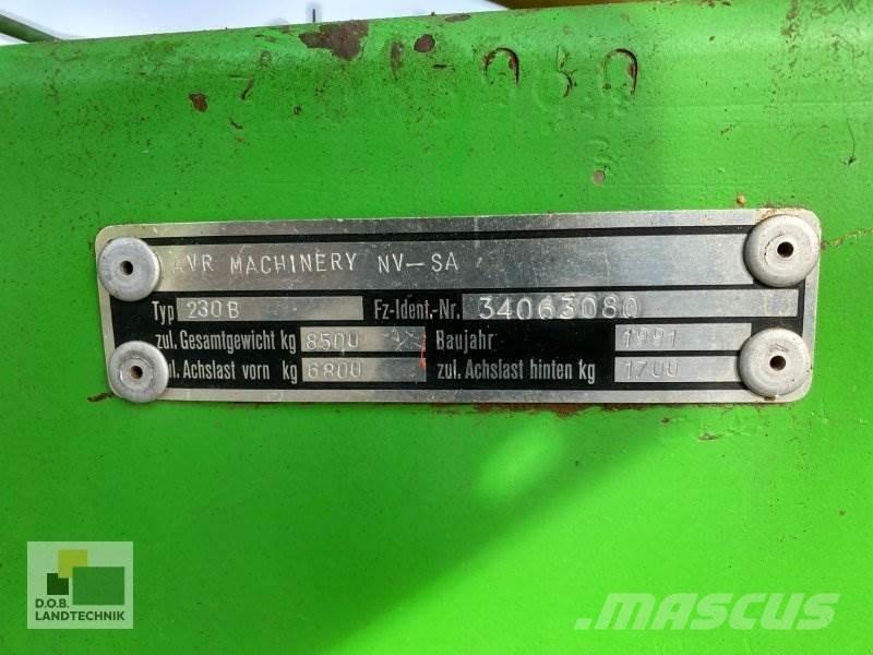 AVR 230 B Skupljači i kopači krumpira