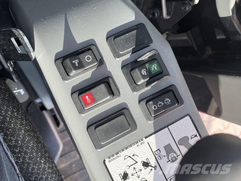 Bobcat E88 Bageri na kotačima