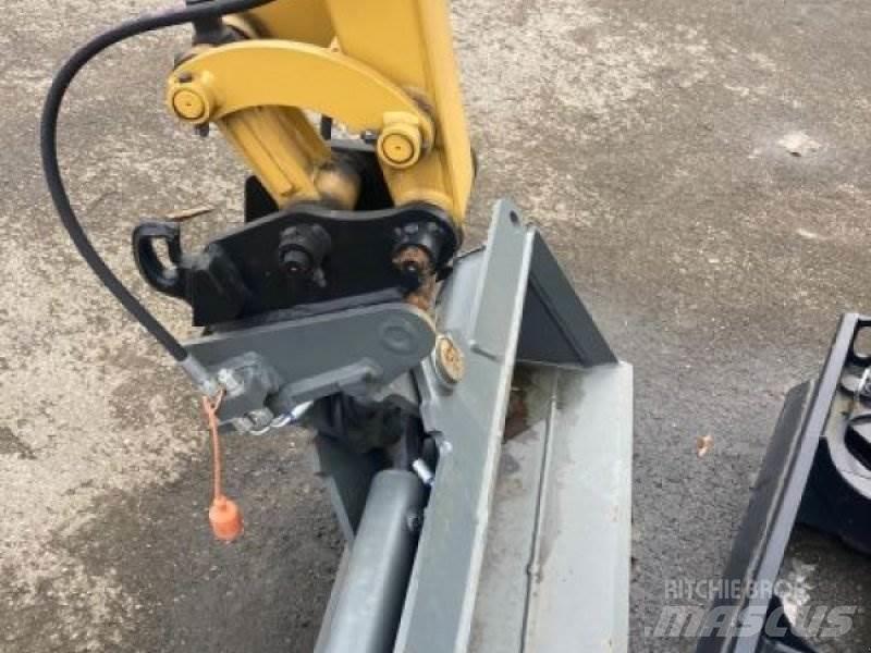 CAT 301.8-05A Mini bageri <7t