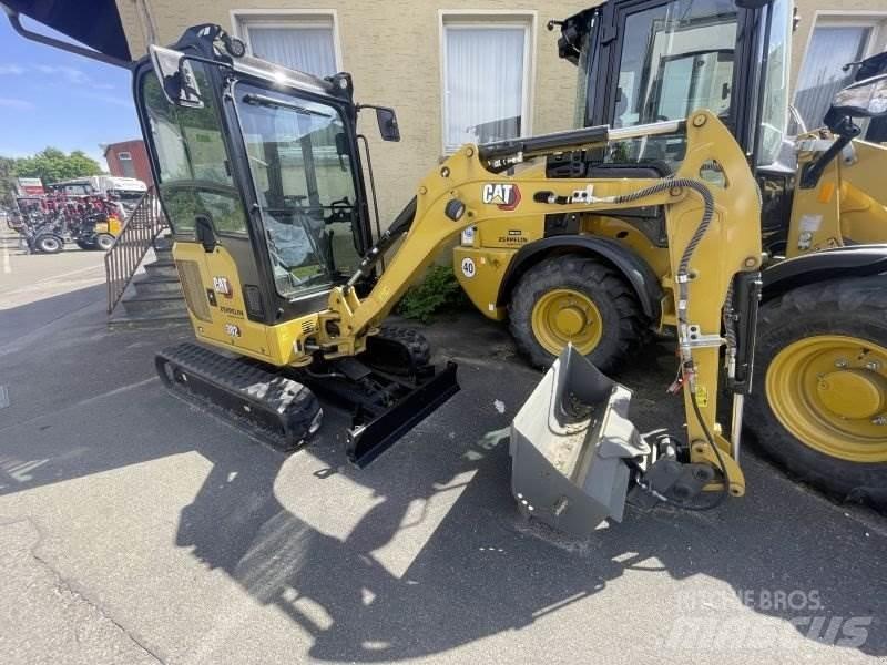 CAT 302CR-05A Mini bageri <7t