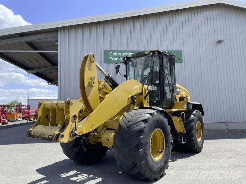 CAT 938M Utovarivači na kotačima