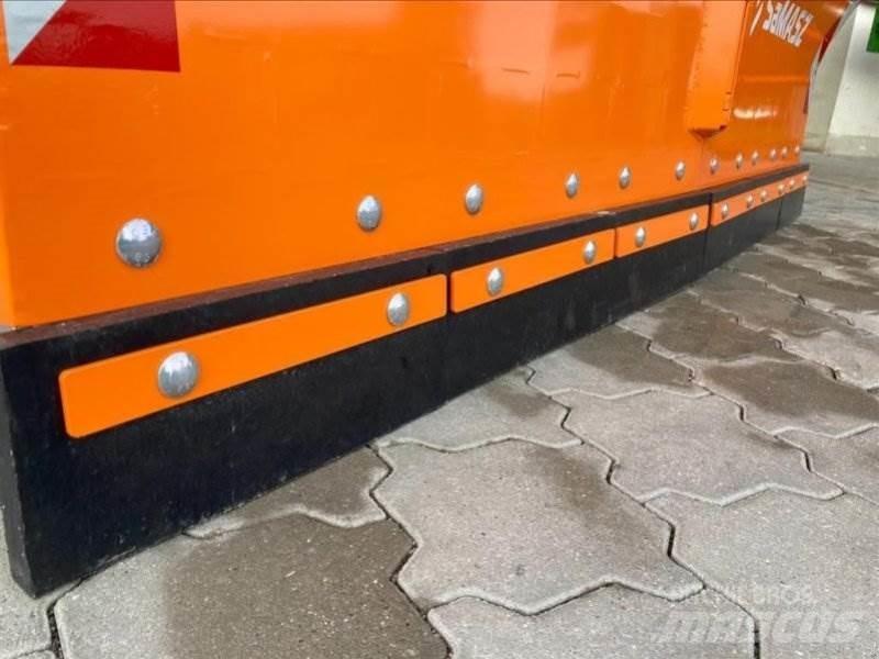  CITY 220 Sniježne daske i  plugovi