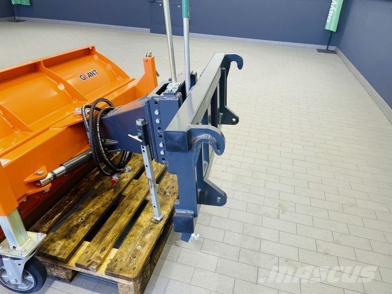 GiANT SK 180 Priključci za prednji utovarivač