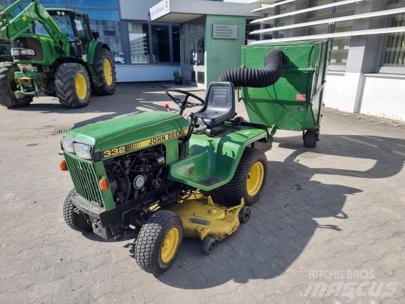 John Deere 332 Kompaktni (mali) traktori