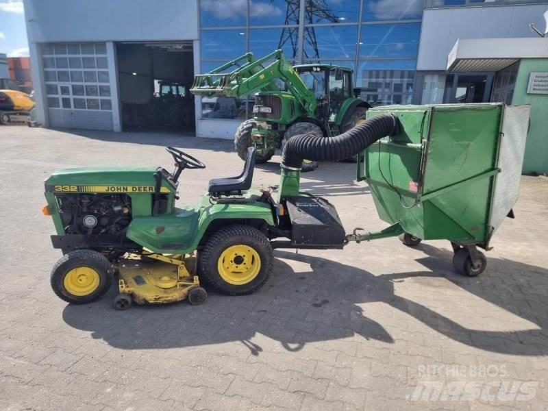 John Deere 332 Kompaktni (mali) traktori