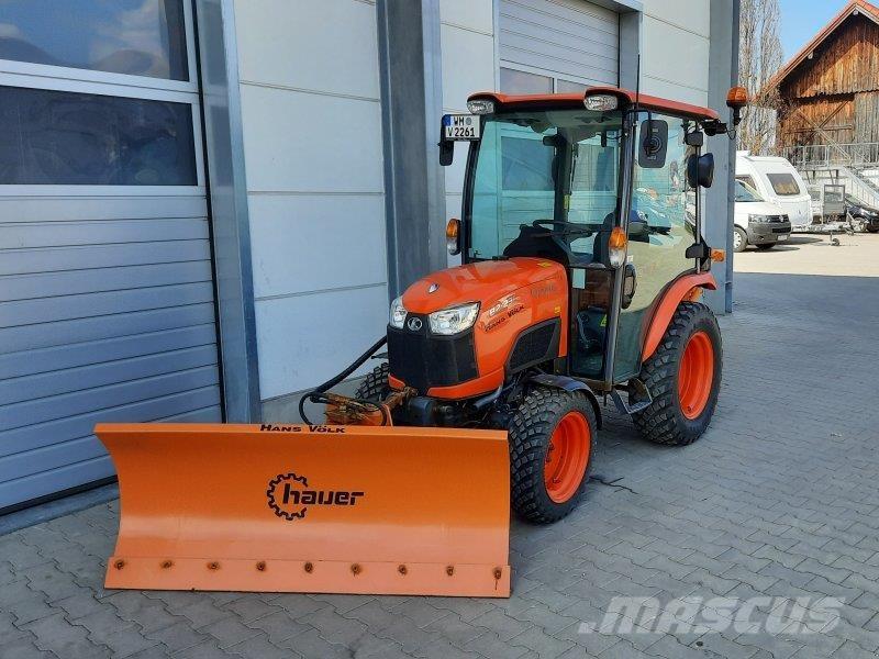 Kubota B2231 Kompaktni (mali) traktori
