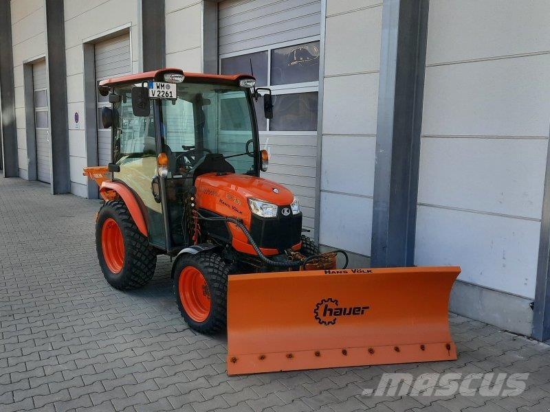 Kubota B2231 Kompaktni (mali) traktori